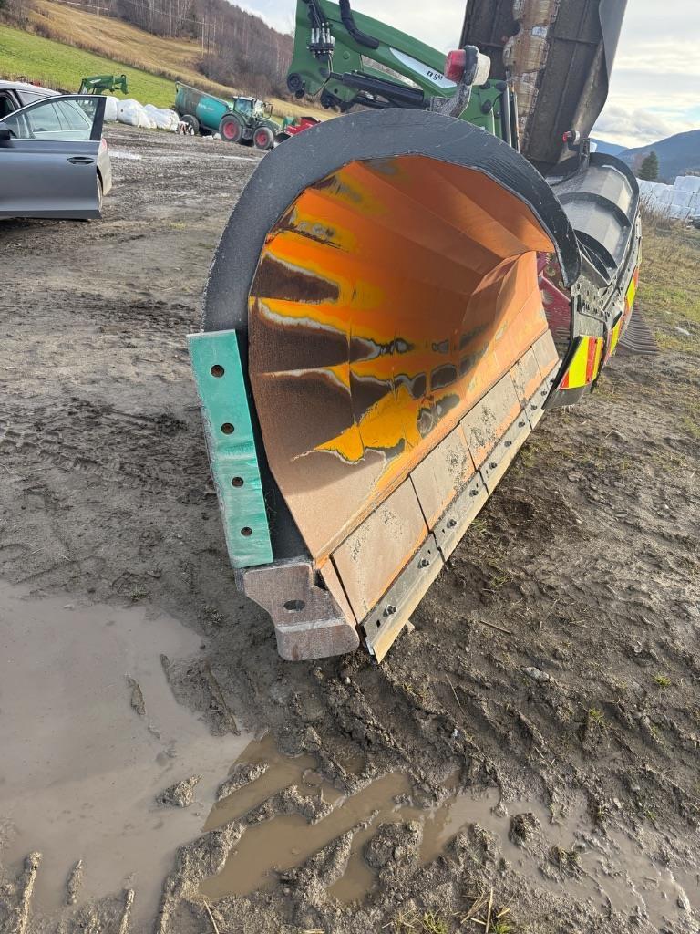 Tellefsdal K70 Schneeschilde und -pflüge