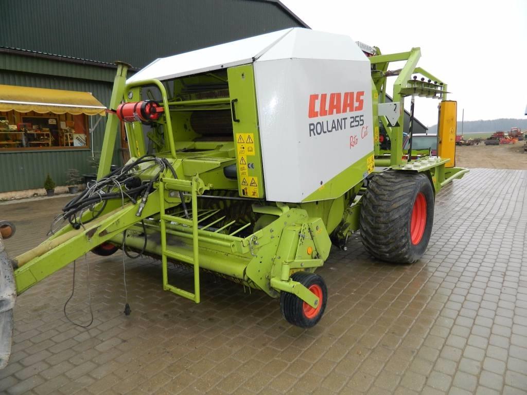 CLAAS Rollant 255 Uniwrap Rituļu preses