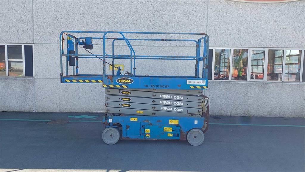 Genie GS3246 Scissor lifts