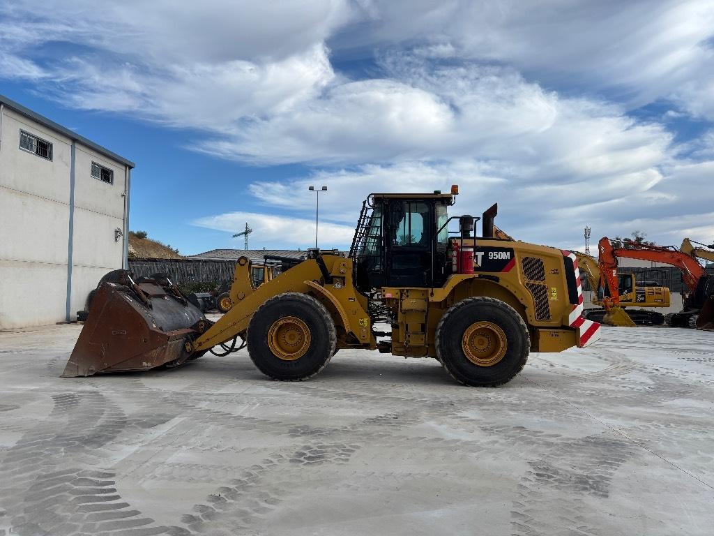 CAT 950M Palas cargadoras