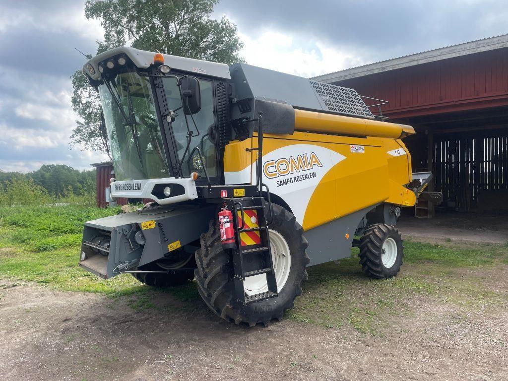 Sampo-Rosenlew C 6 + skärbord med vagn Combine harvesters