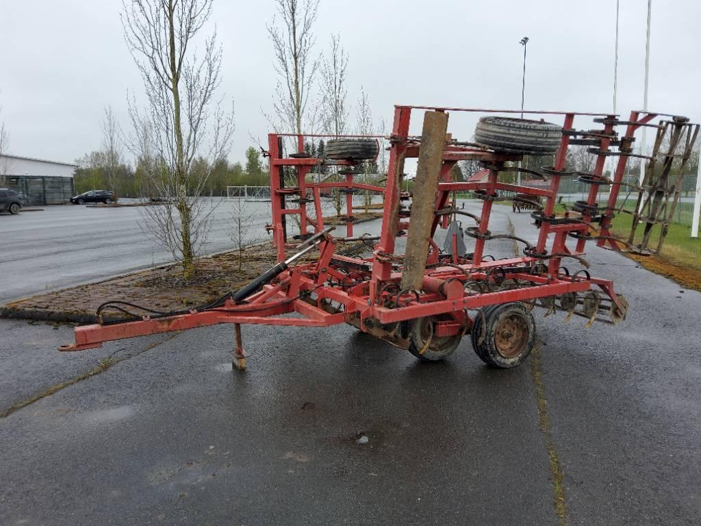Potila SPH 480 Varpajyrällä Erpici