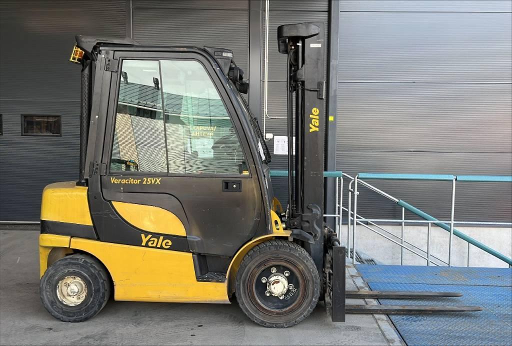 Yale GDP 25 VX Dieseltrukit