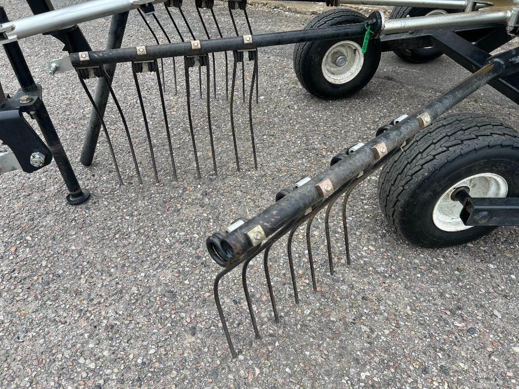 New Holland Prorotor 450 Rakes and tedders