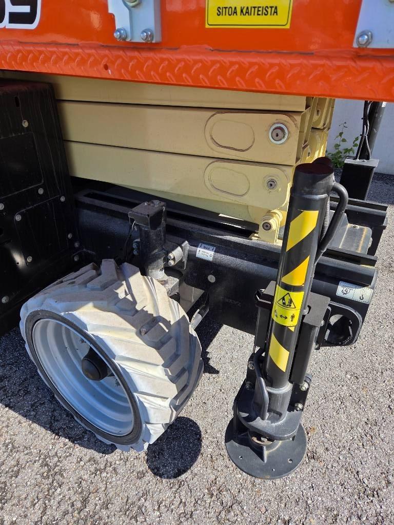 JLG ERT 2669 Saksilavat