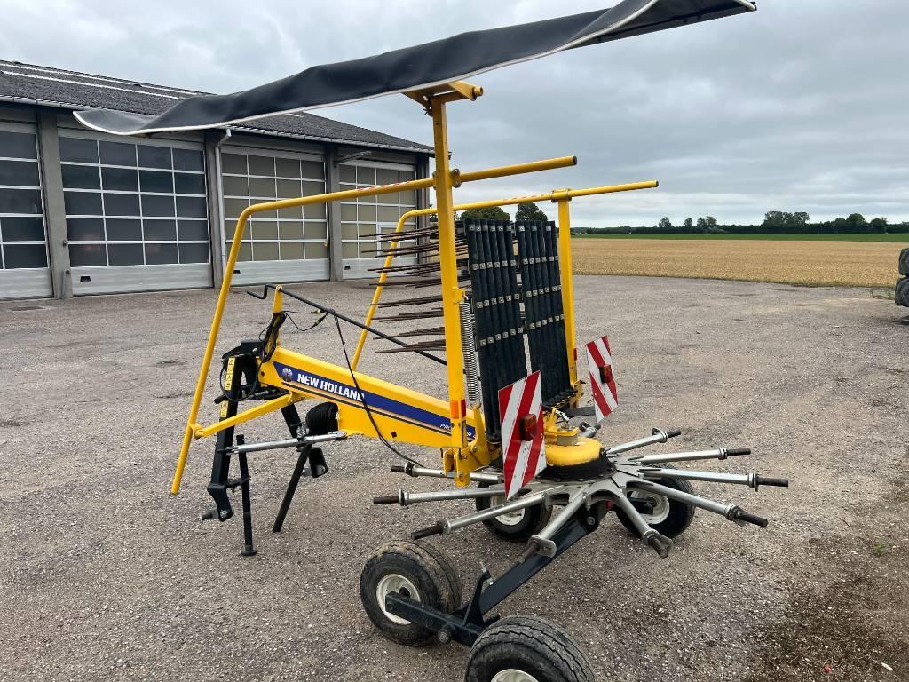 New Holland Prorotor 450 Rakes and tedders