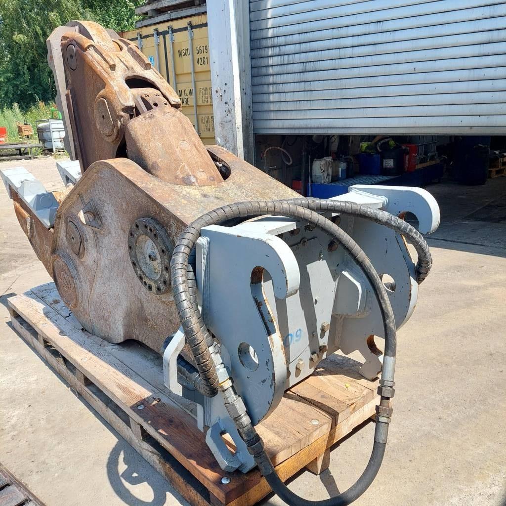 Demarec DSP45 Extreme Pulveriser (Demolition Crusher )