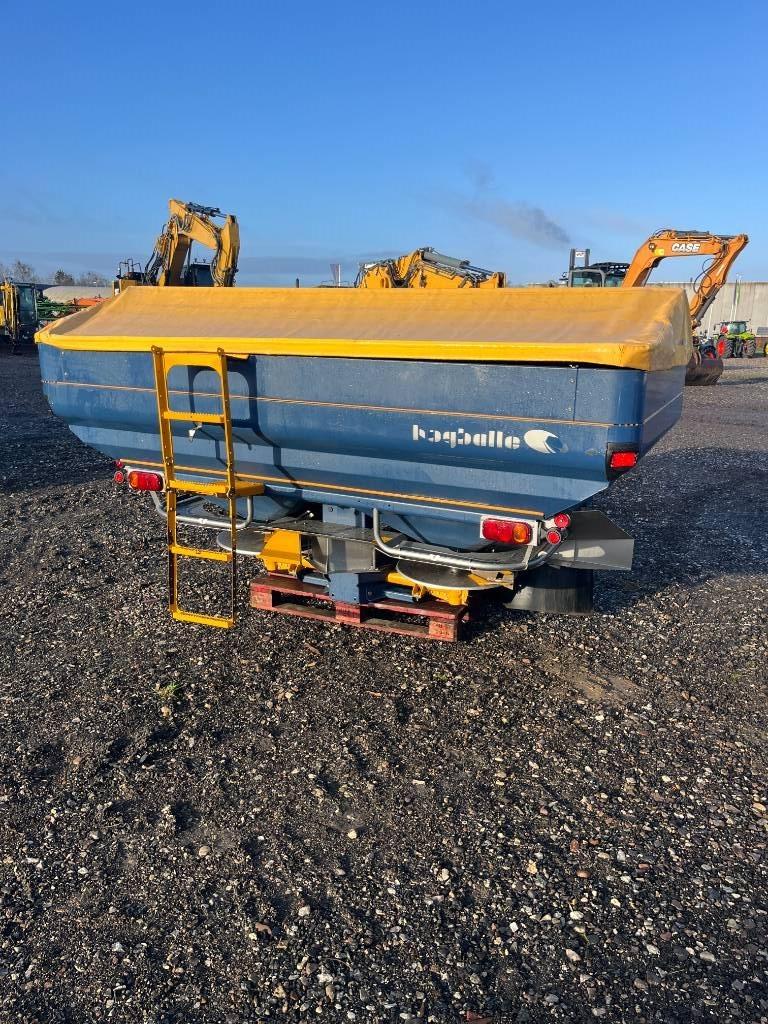Bogballe M2W Manure spreaders
