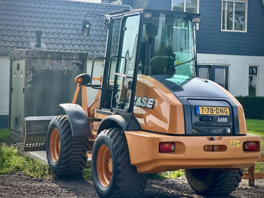 Case IH 121E HTS Wiellader/Shovel Wielladers
