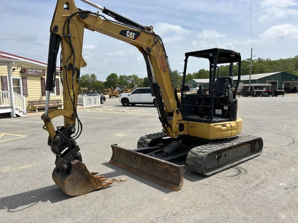 CAT 305 E2 CR | 2019 | 880hrs | Available for Export Mini excavators < 7t (Mini diggers)