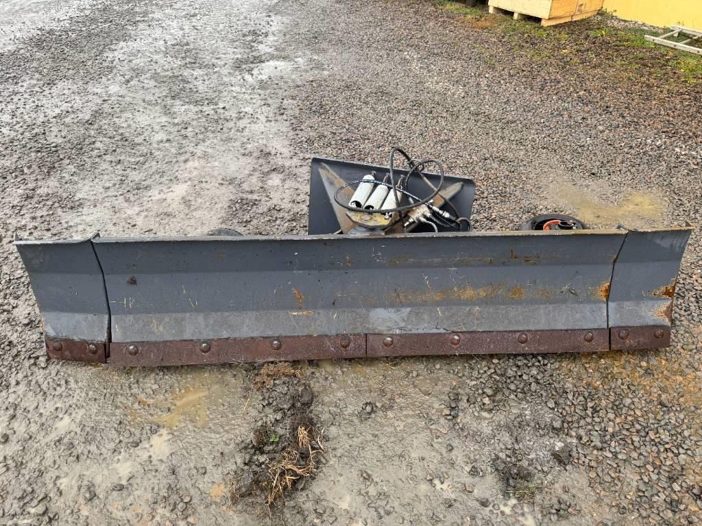 Sami Frontblad Snöblad och plogar