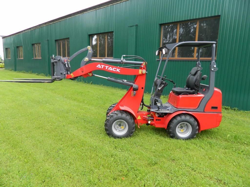 Attack 810 K33 Frontālie iekrāvēji un ekskavatori