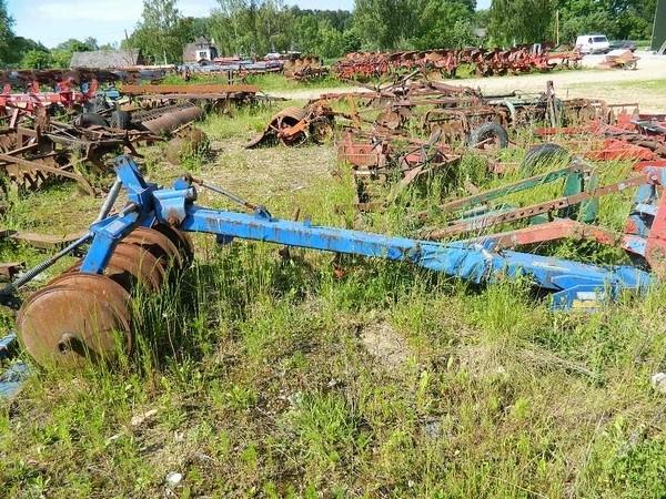 Dal-Bo 130 Cita augsnes apstrādes tehnika un papildaprīkojums