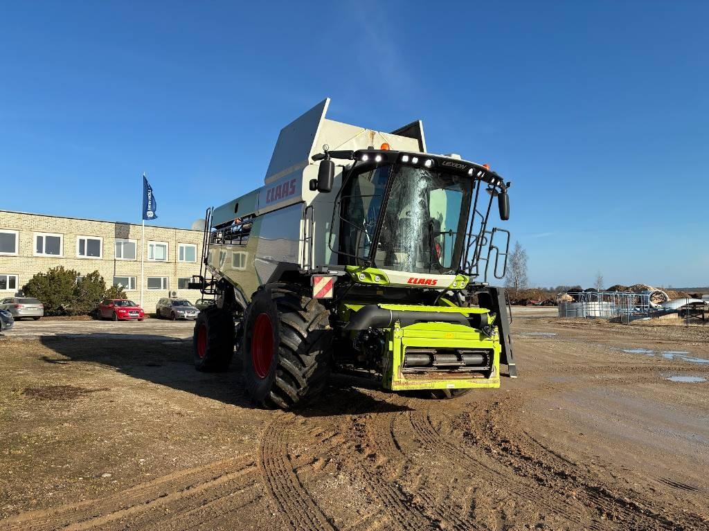 CLAAS Lexion 6800 Combine harvesters