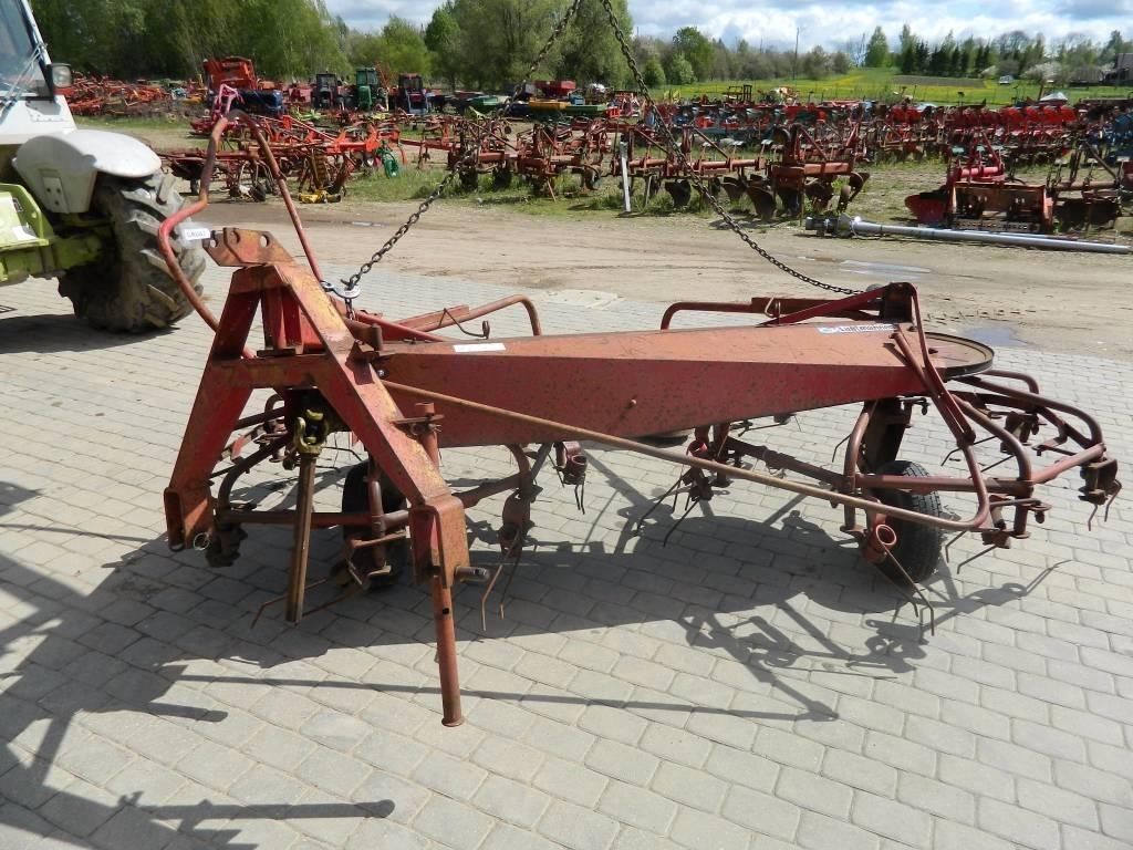 JF CR400 Grābekļi un siena ārdītāji