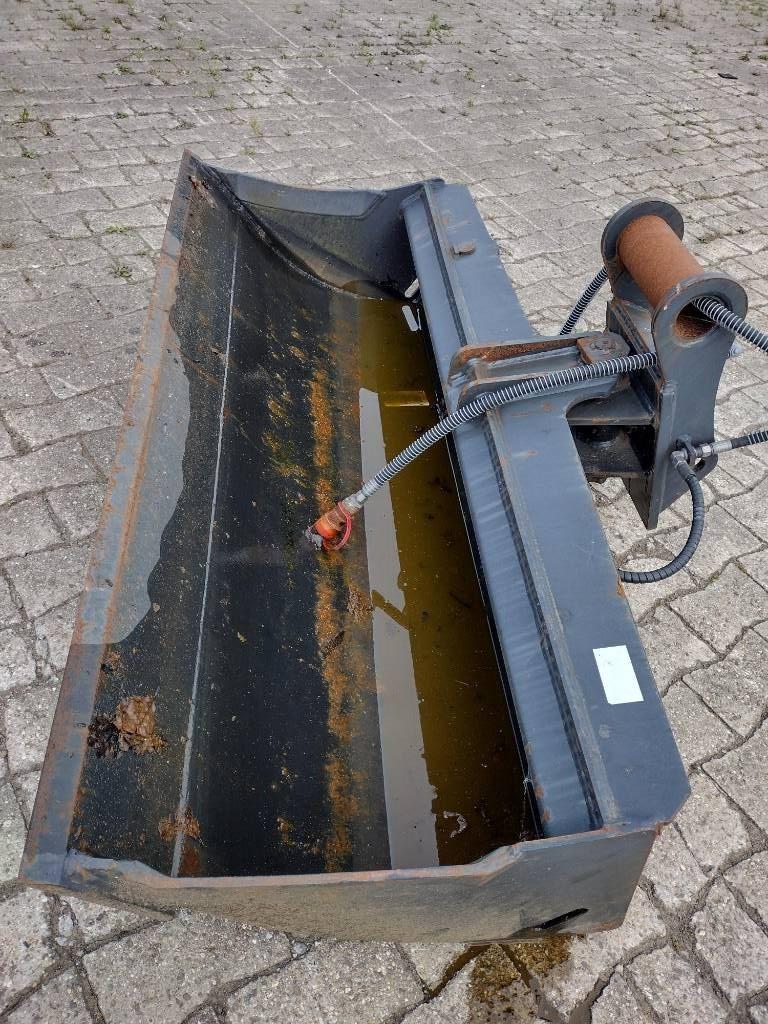 Holstein Schwenklöffel 1.800 mm für Schaeff-SWE Tieflöffel