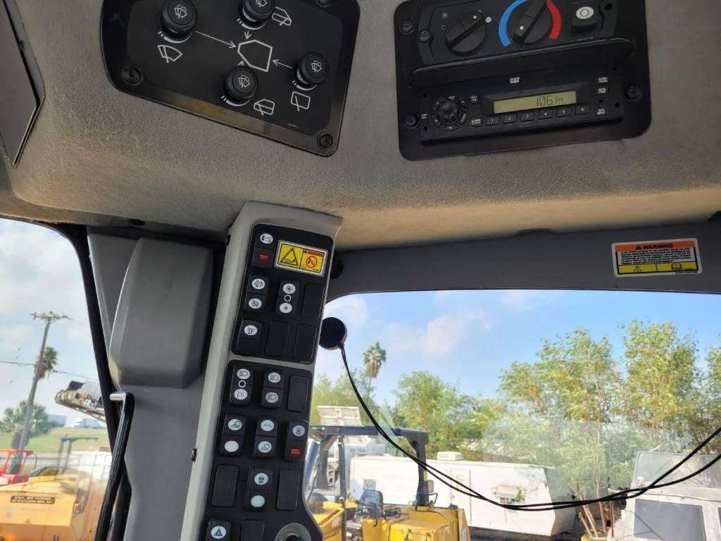 CAT 140 M 2 | 2011 | 10,171 Hrs | Available for Export Graders