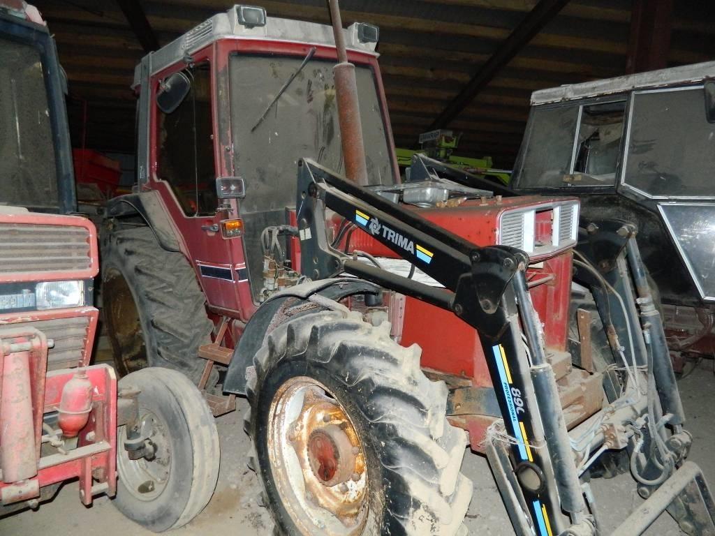 International 844 AXL Traktori