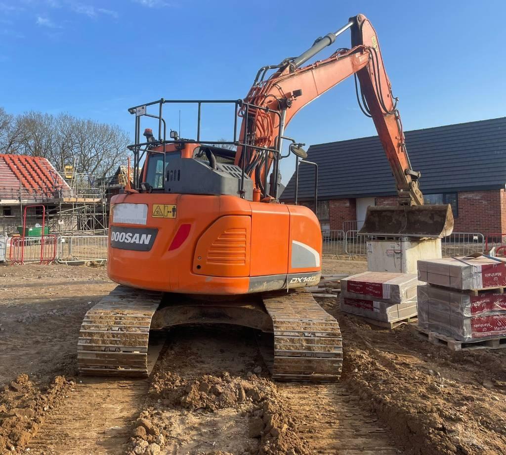 Doosan DX 140 LCR-5 Crawler excavators