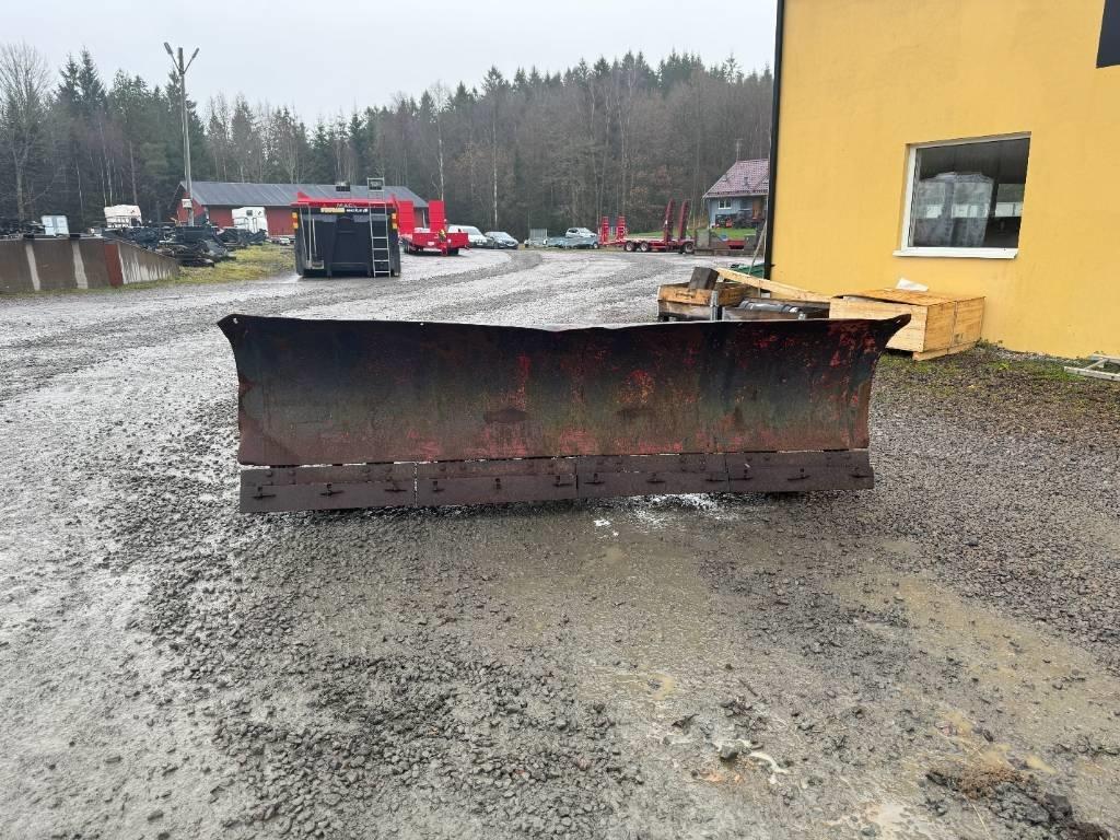 Svedala Snöblad Snöblad och plogar