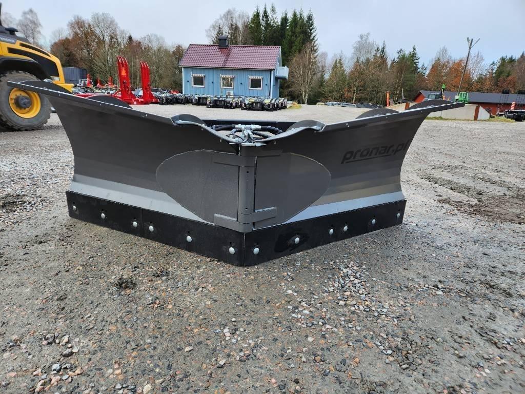 Pronar PUV 3000 M Snöblad och plogar