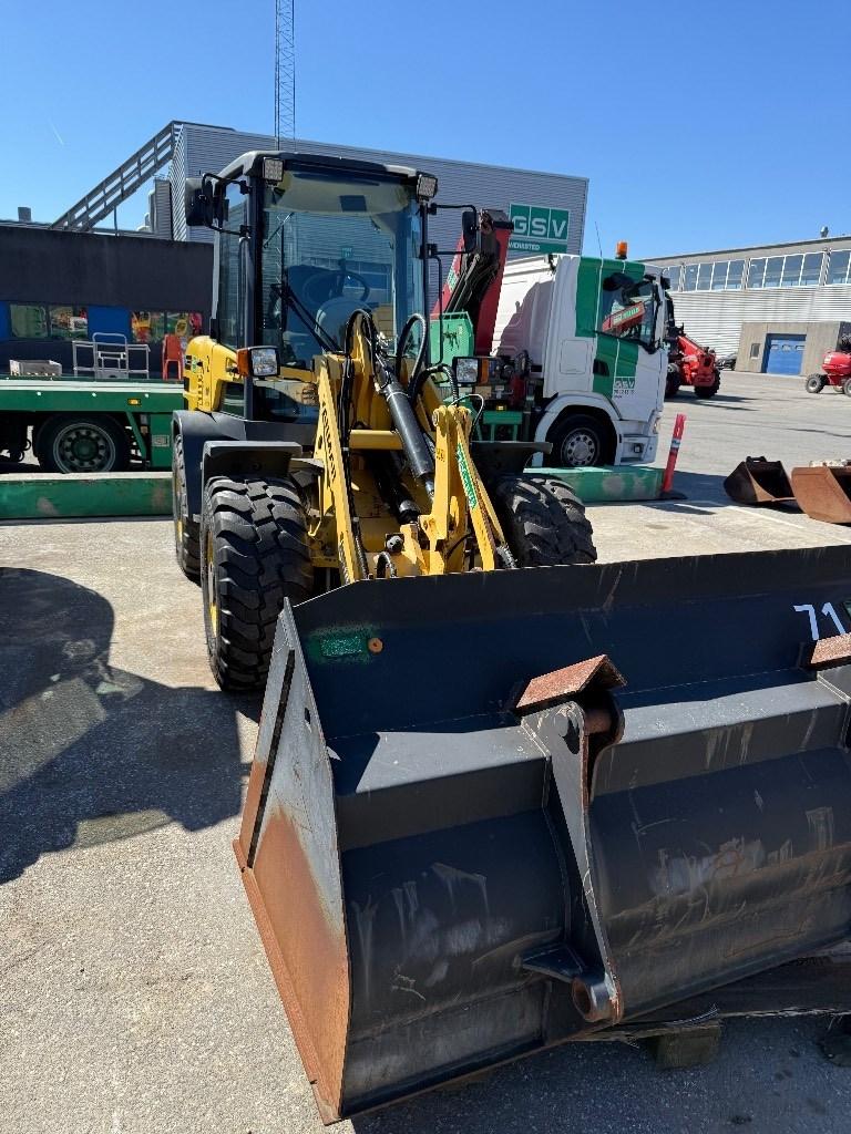 Yanmar V 80 Cargadoras sobre ruedas