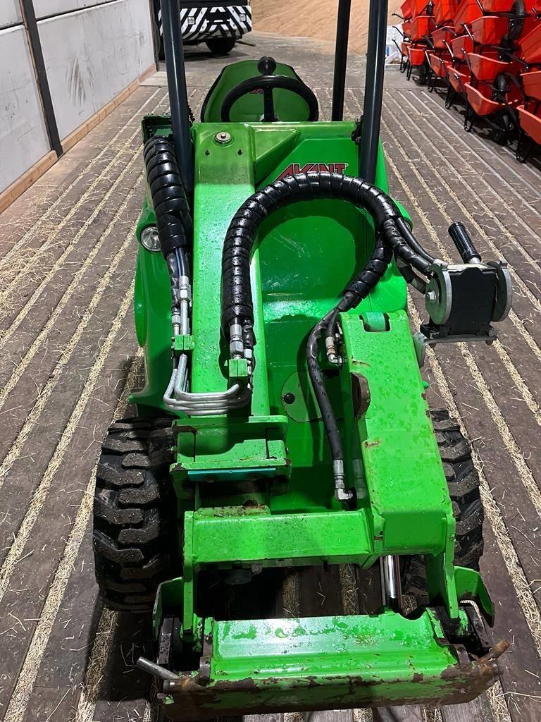Avant 420 Multi purpose loaders