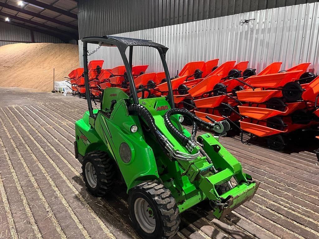 Avant 420 Multi purpose loaders