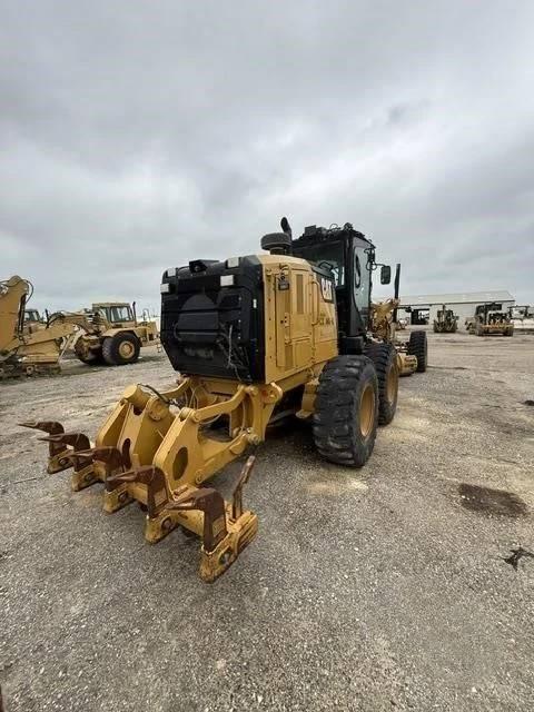 CAT 140 M 3 | 2015 | 12,868 hrs | INBOUND JEDDAH Graders
