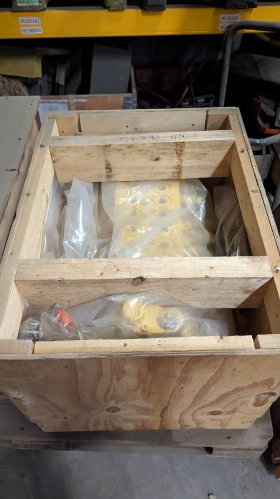 Komatsu PW148-10 - CONTROL VALVE - 723-59-19300 Electronics