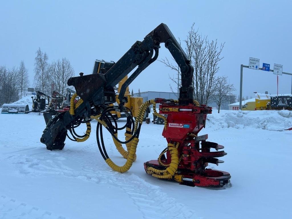 Naarva E32 keräävä koura hydr. Jatkopuomilla NTP10 Schneidwerke