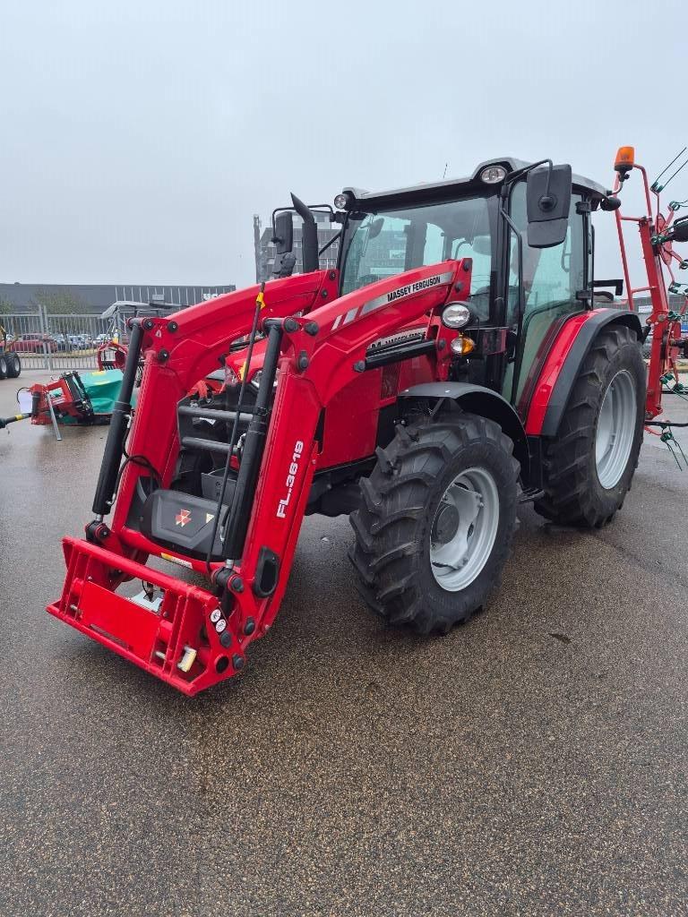 Massey Ferguson MF 4708M CAB ESSENTIAL Traktorer