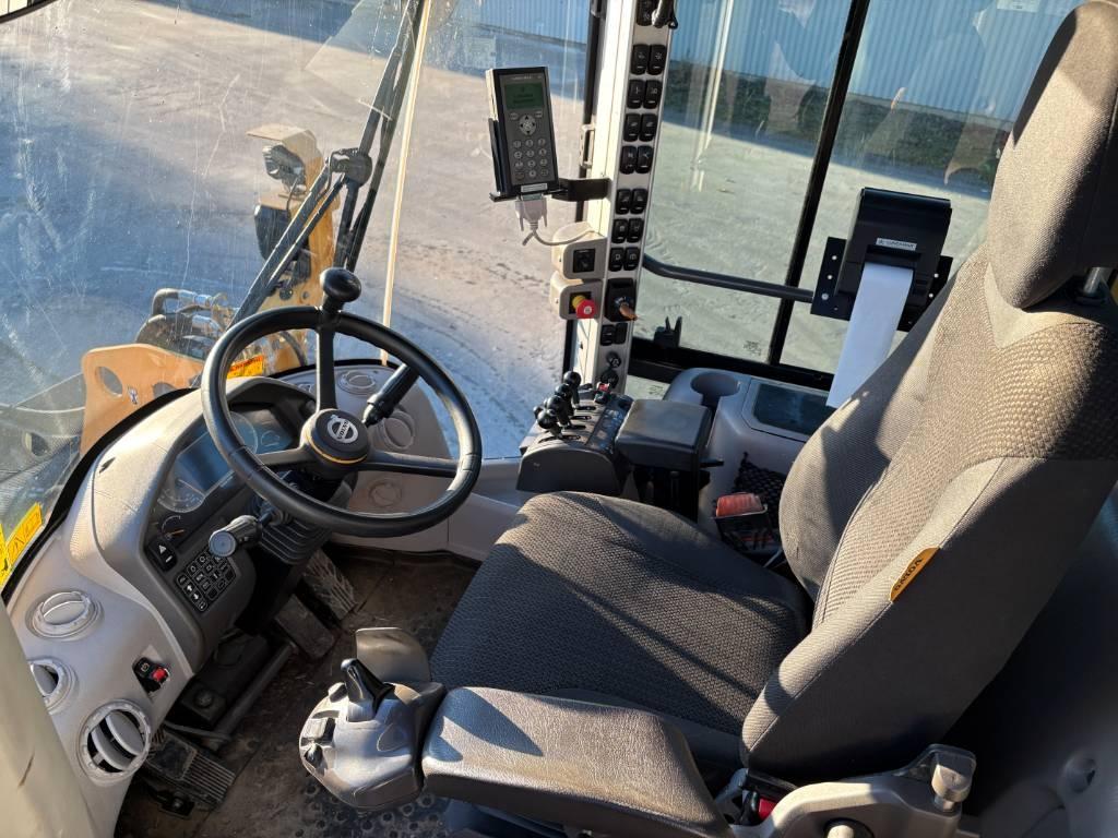 Volvo L70H lastmaskin, svensksåld, skevfäste Hjullastare