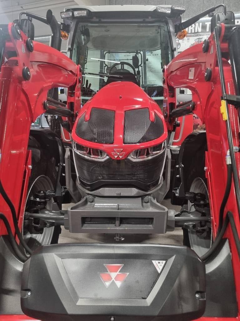 Massey Ferguson 5S.125 Dyna 6 Essential Traktorer