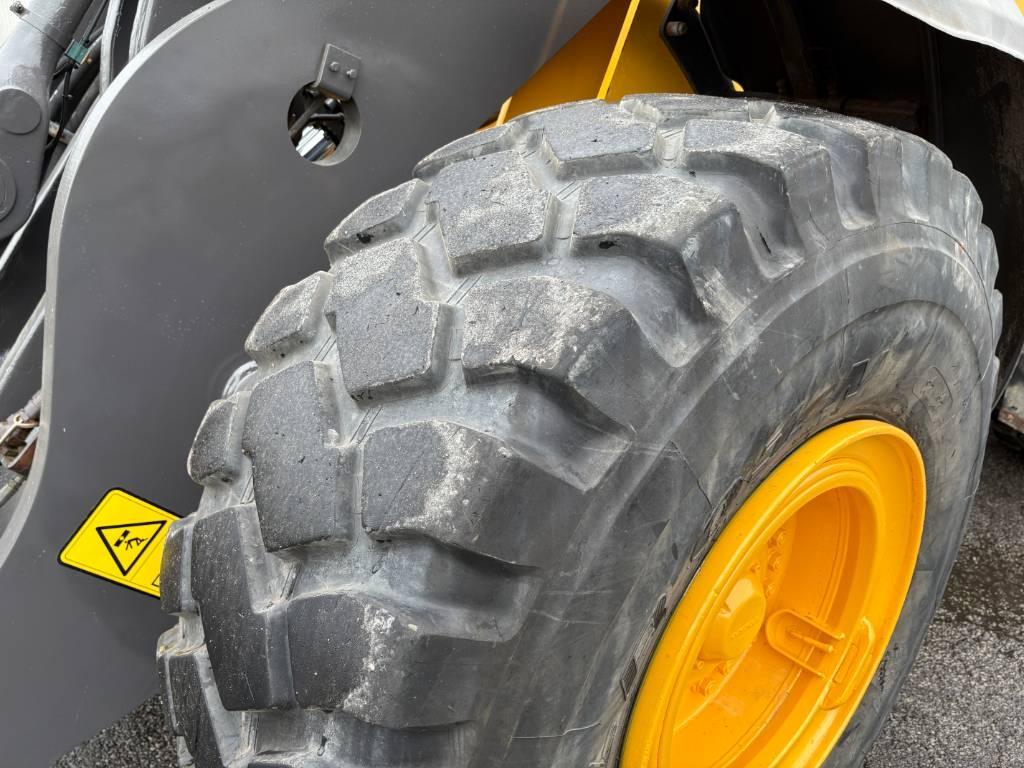 Volvo L110H lastmaskin, spakstyrning, 4 spak, våg Hjullastare
