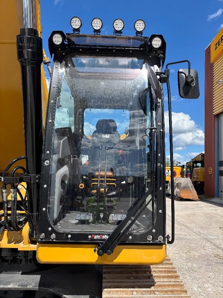 CAT 330 Bandgrävare