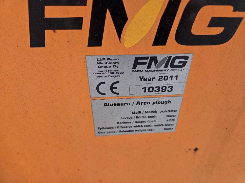 FMG 320 Nivelaura Snow blades and plows