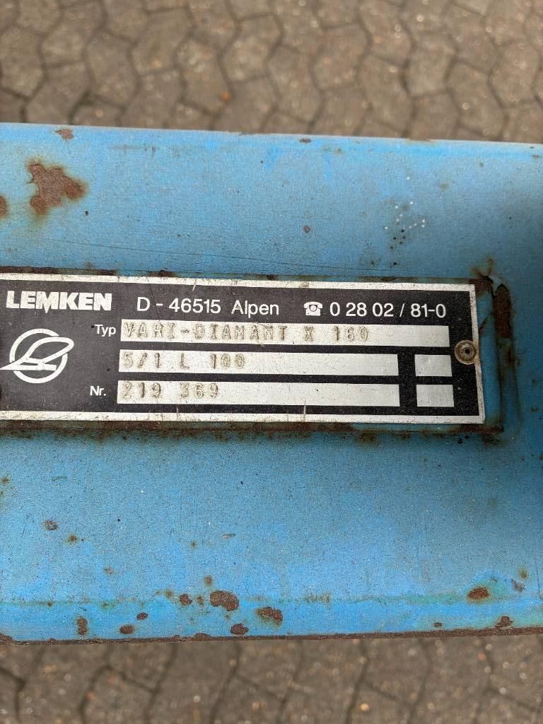 Lemken Vari-Diamant Reversible ploughs