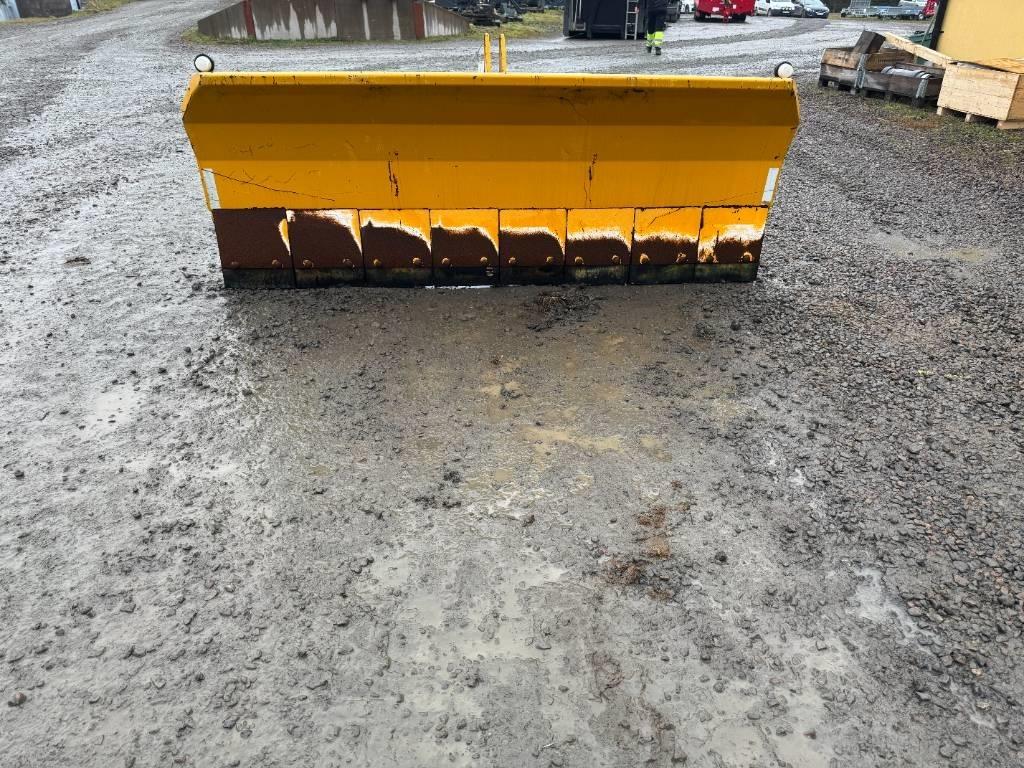 Snowline 2810 Snöblad och plogar