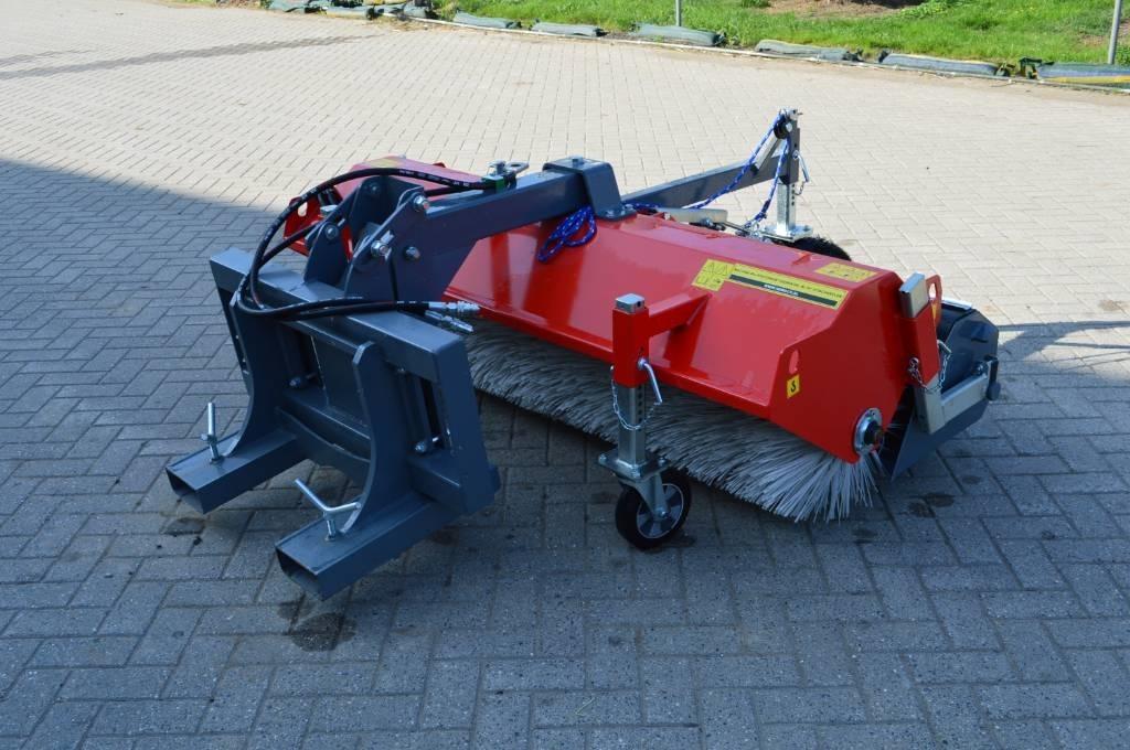 Hemach Veegmachine met opvang en palletvork insteek Sweepers
