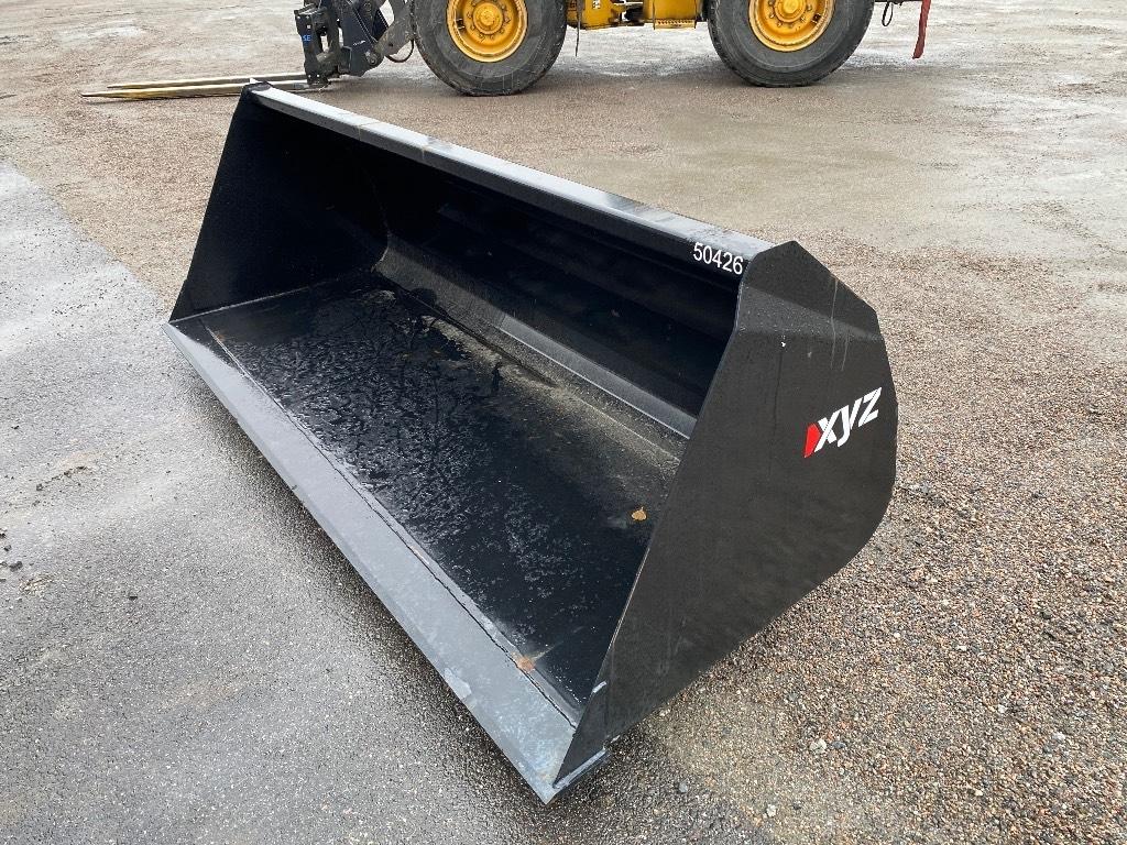 XYZ Snöskopa 260 cm Lastarredskap