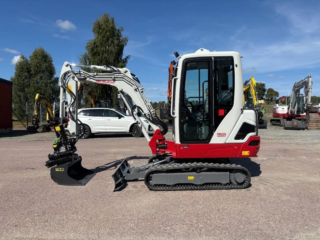 Takeuchi TB225 Minigrävare < 7t