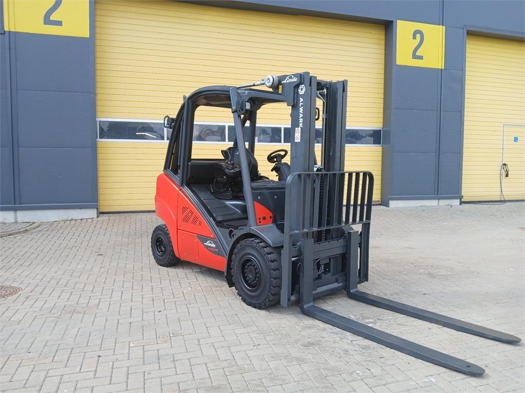 Linde H30D Diesel forklifts