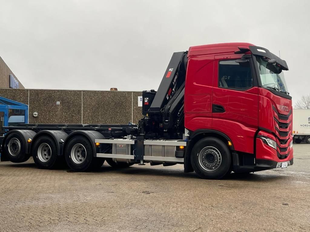 Iveco AS 8x4 1+3 580HP Lastbil med kran
