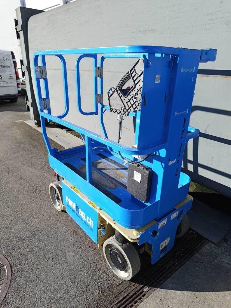 JLG 1230 ES Vertical mast lifts