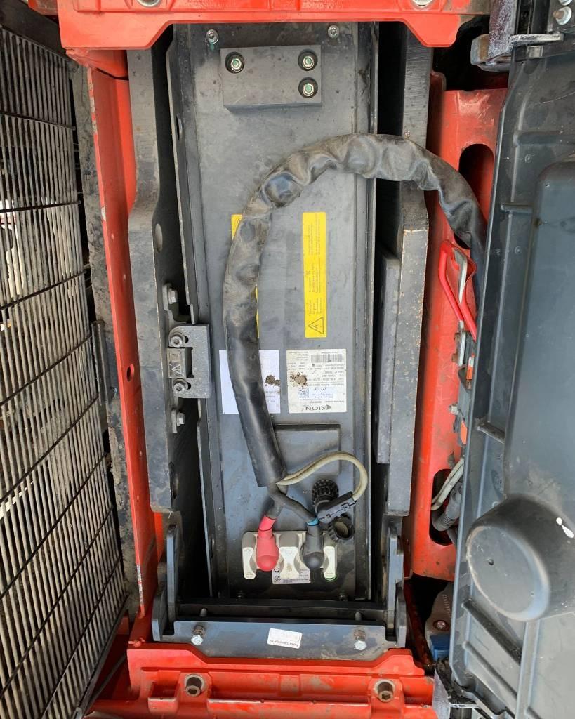 Linde L 20 Pedestrian stackers