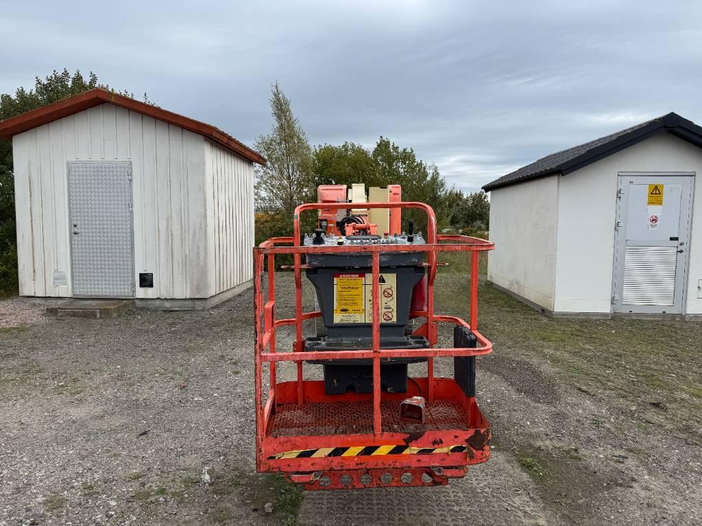 JLG E 300 AJ Bomliftar