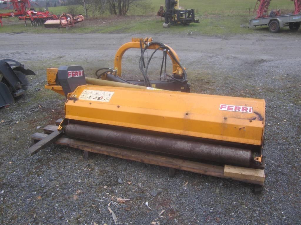 Ferri 200 Piennarmurskain Falciatrici/cimatrici per pascoli