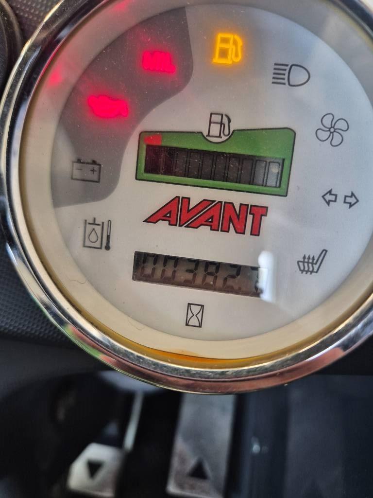 Avant 225– Endast 382 timmar | 4WD | 6-funk joystick, Kompaktlastare