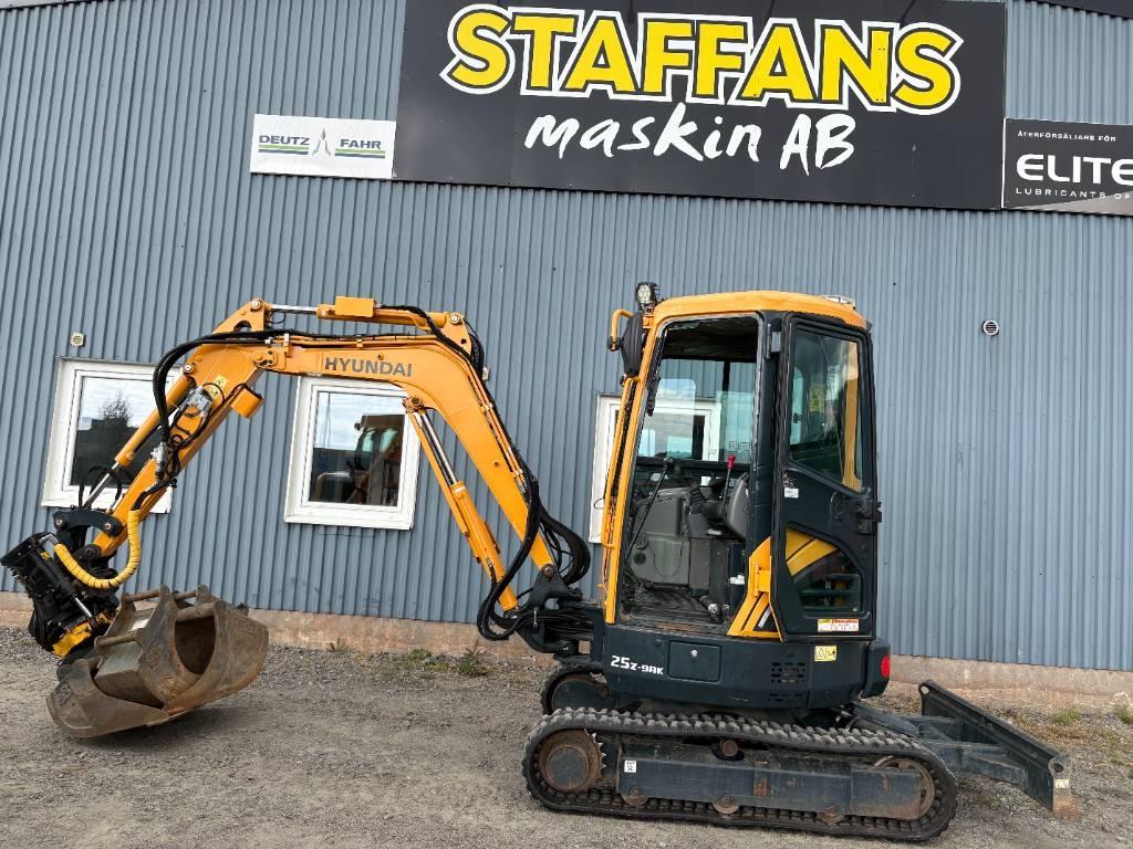 Hyundai R25Z-AK, Lång sticka Minigrävare < 7t